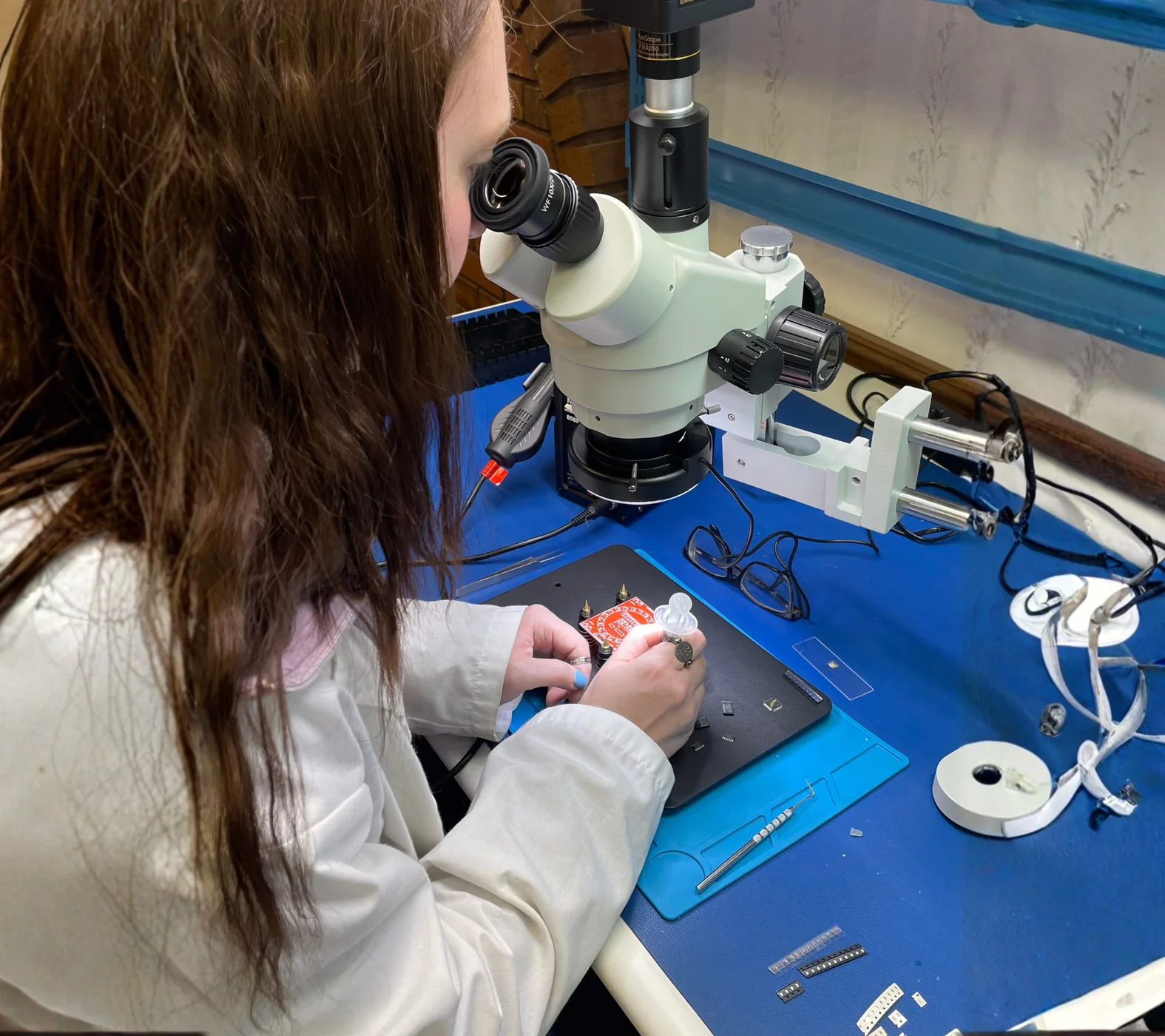 Electronics lab equipment used for component inspection and validation